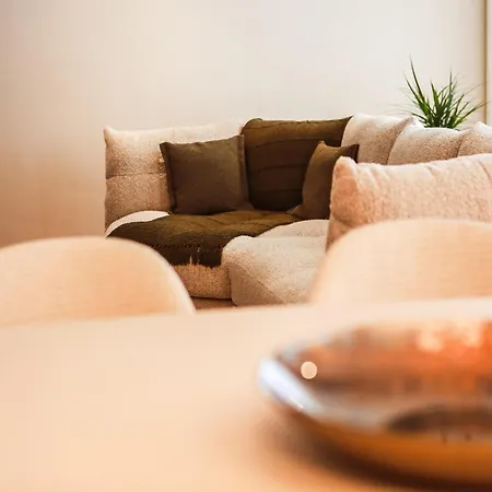Apartment Classy With Large Terrace Near *